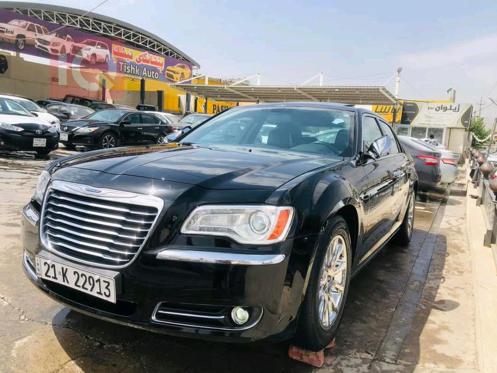 كرايسلر 300